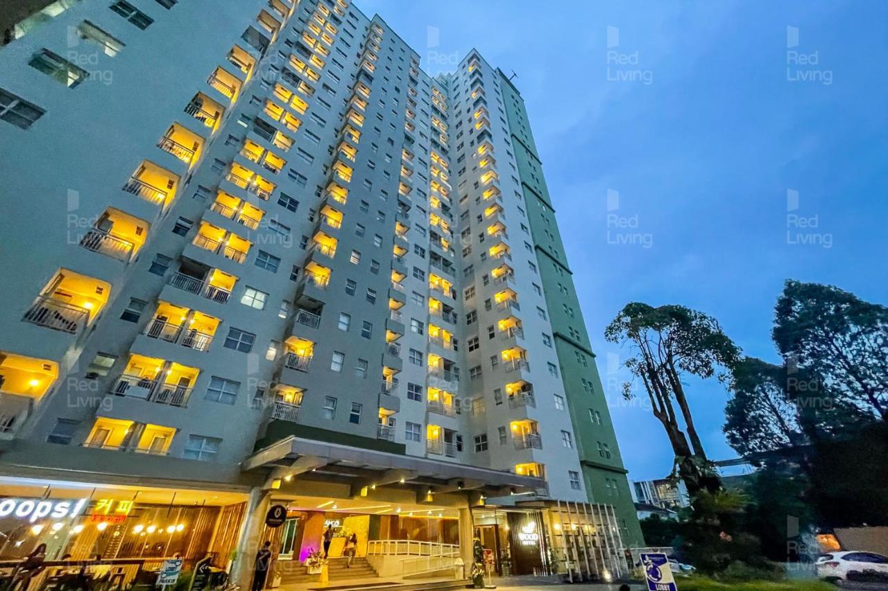 Redliving Apartemen Parahyangan Residence - Anton Rooms Бандунг Экстерьер фото